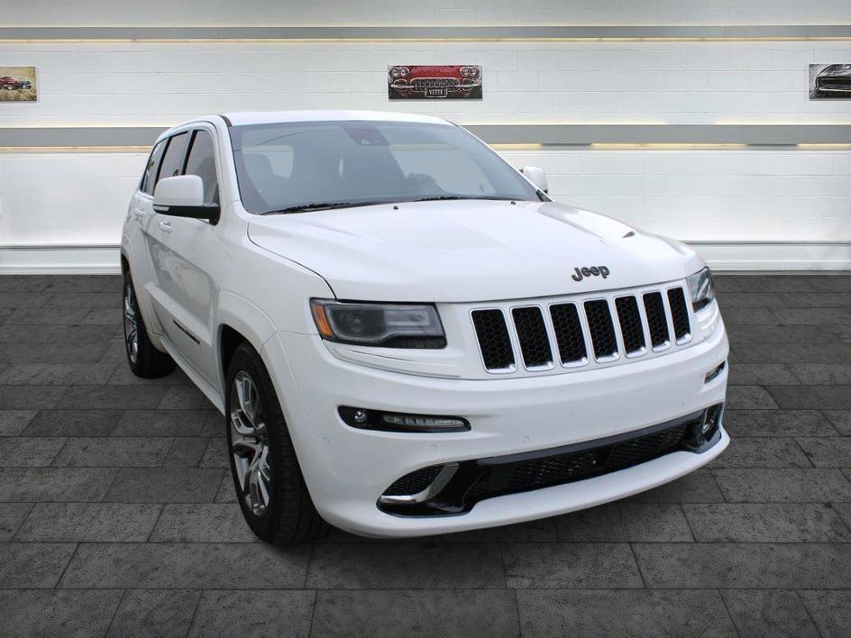 Used 2015 Jeep Grand Cherokee SRT w/ Luxury Group II AWD/4WD image 1