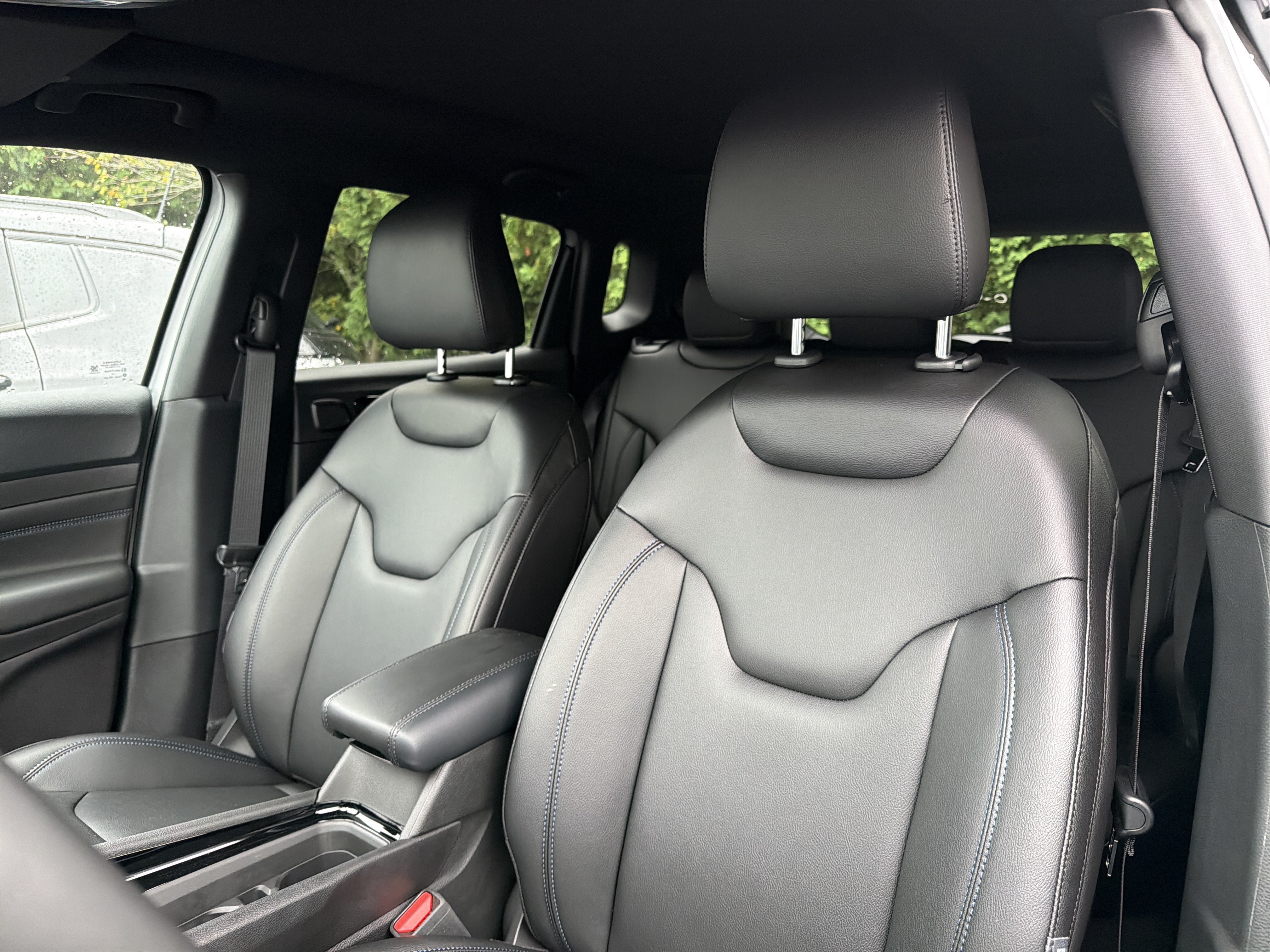 New 2026 Jeep Compass Limited w/ Sun, Sound & Navigation Group AWD/4WD image 10