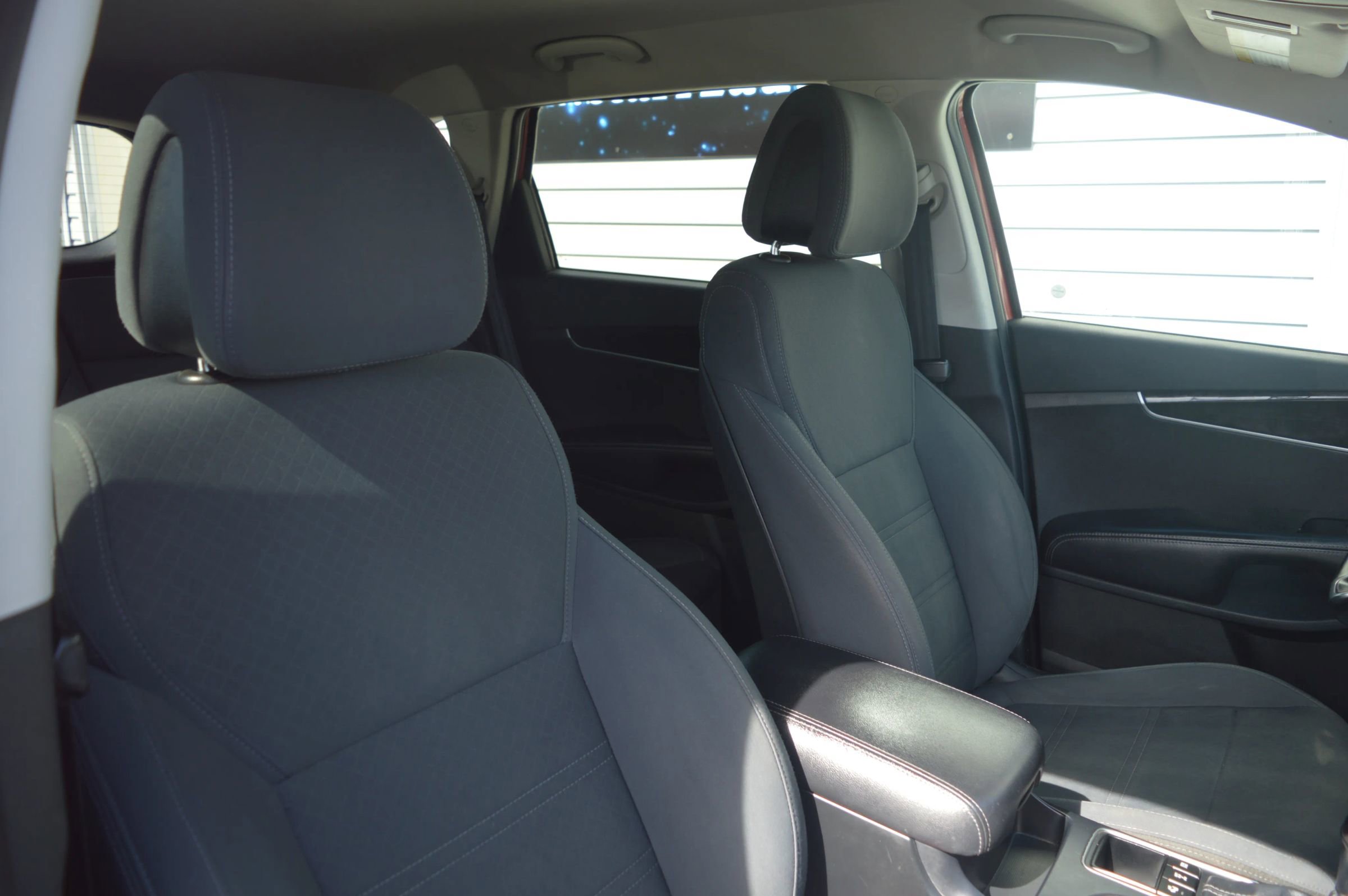 Used 2016 Kia Sorento LX w/ LX Convenience Package image 30