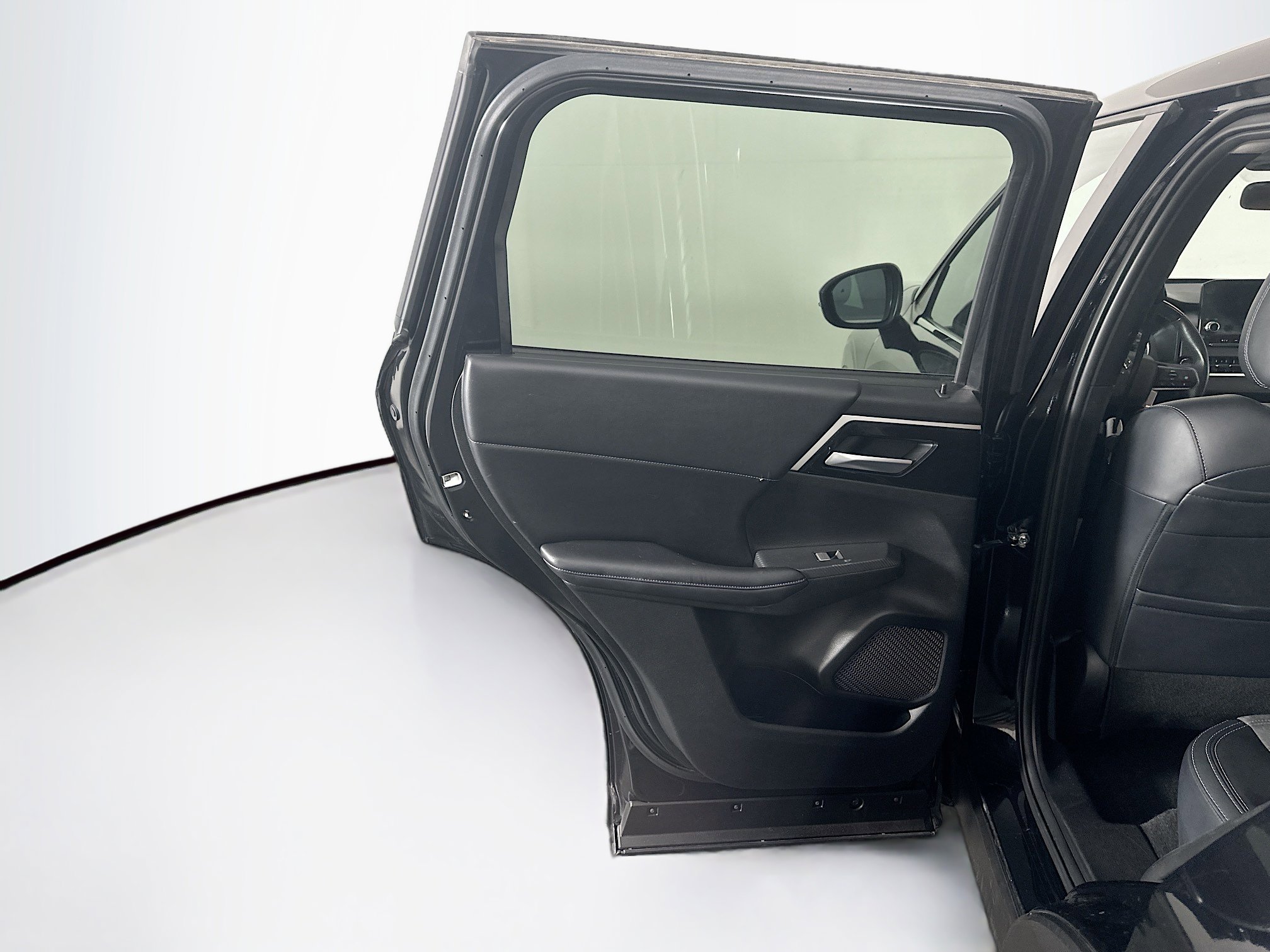 Used 2024 Mitsubishi Outlander SE FWD image 27