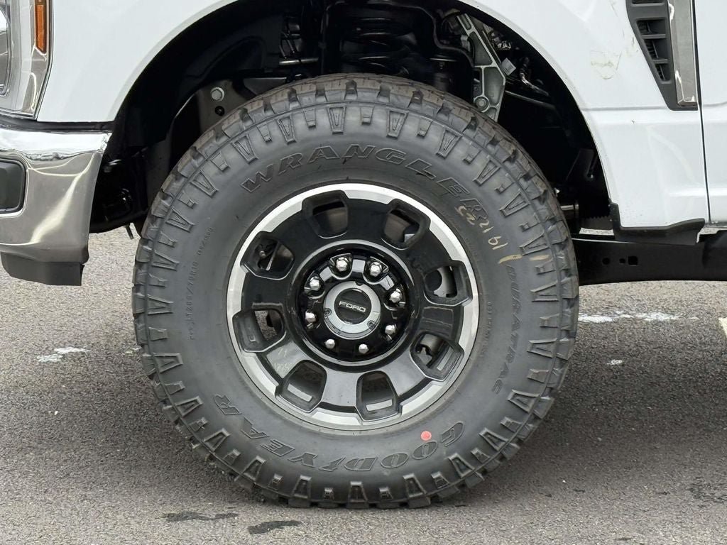 New 2026 Ford F250 King Ranch w/ Tremor Off-Road Package AWD/4WD image 7