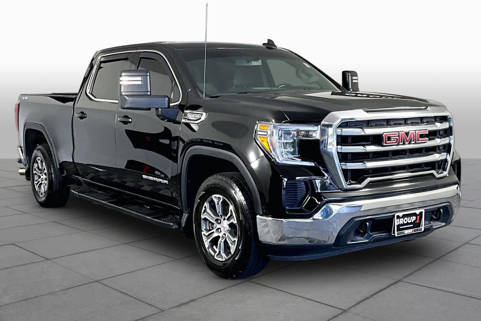 Used 2020 GMC Sierra 1500 SLE w/ Preferred Package AWD/4WD image 3