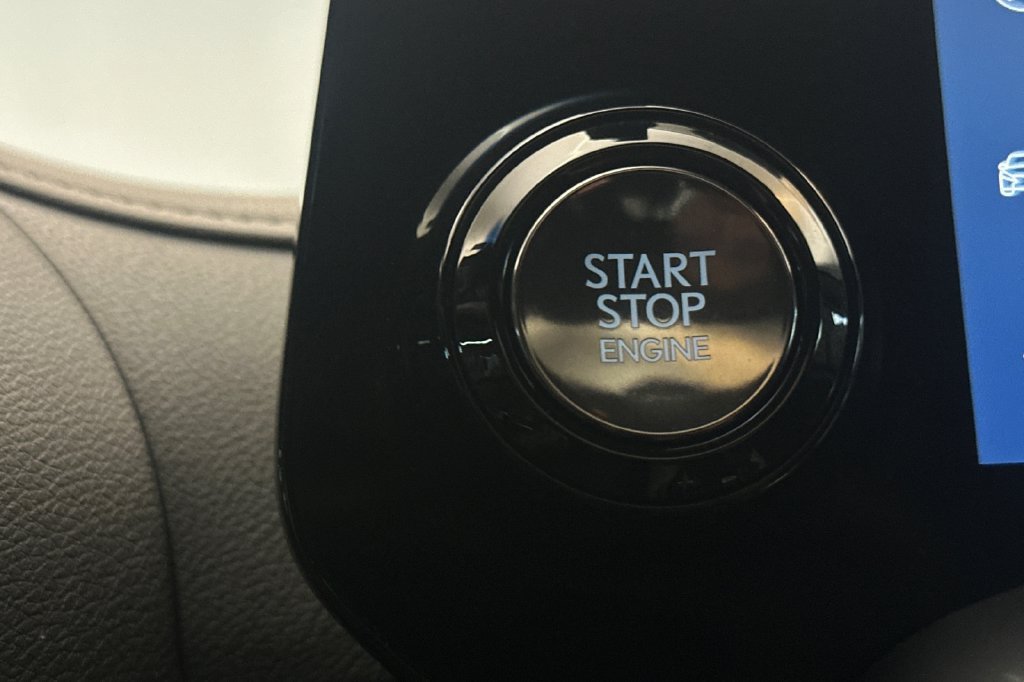 Used 2023 Lexus LX 600 F Sport AWD/4WD image 23