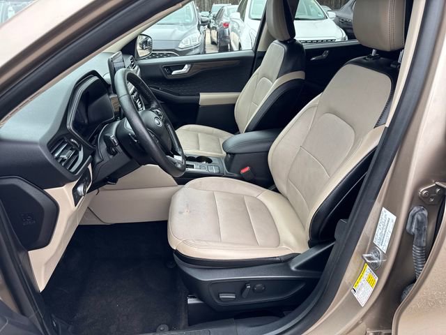 Used 2020 Ford Escape Titanium AWD/4WD image 7