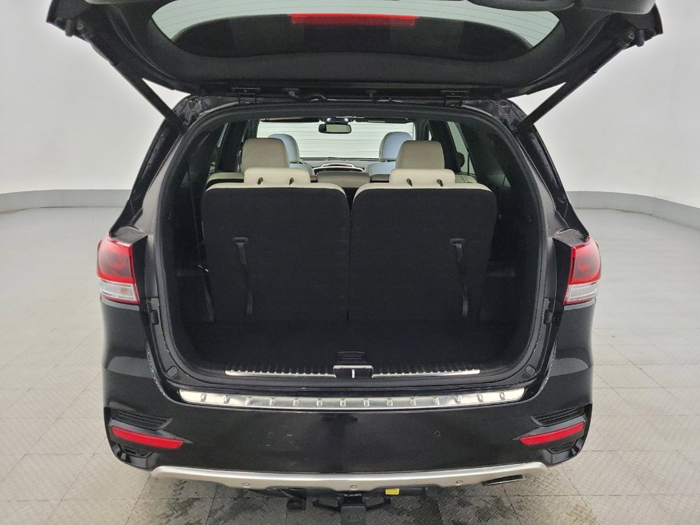 Used 2018 Kia Sorento SX image 29