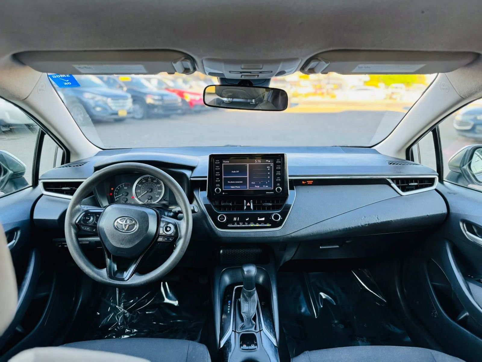 Used 2021 Toyota Corolla LE image 13