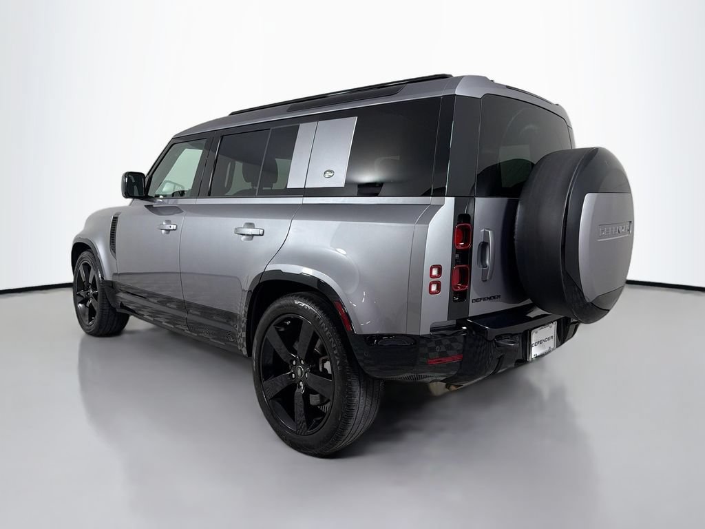 Certified 2024 Land Rover Defender 110 X-Dynamic SE AWD/4WD image 7