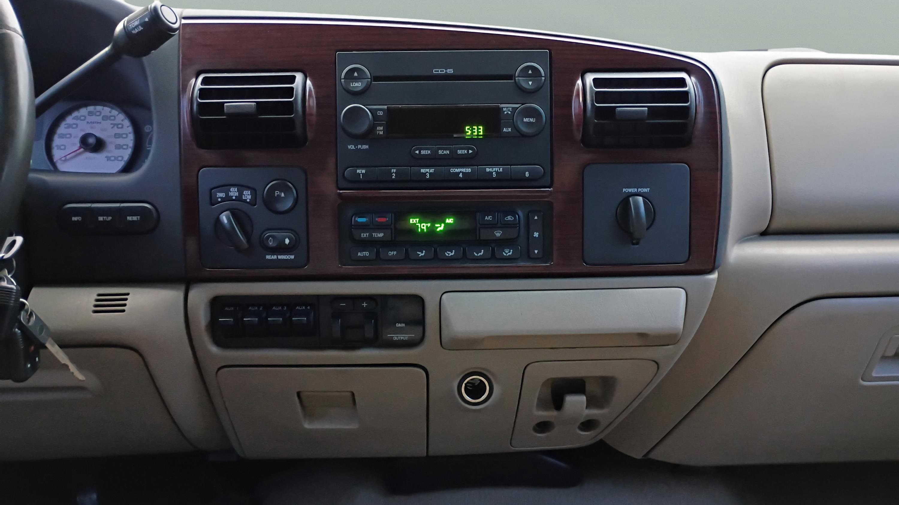 Used 2006 Ford F350 Lariat image 19
