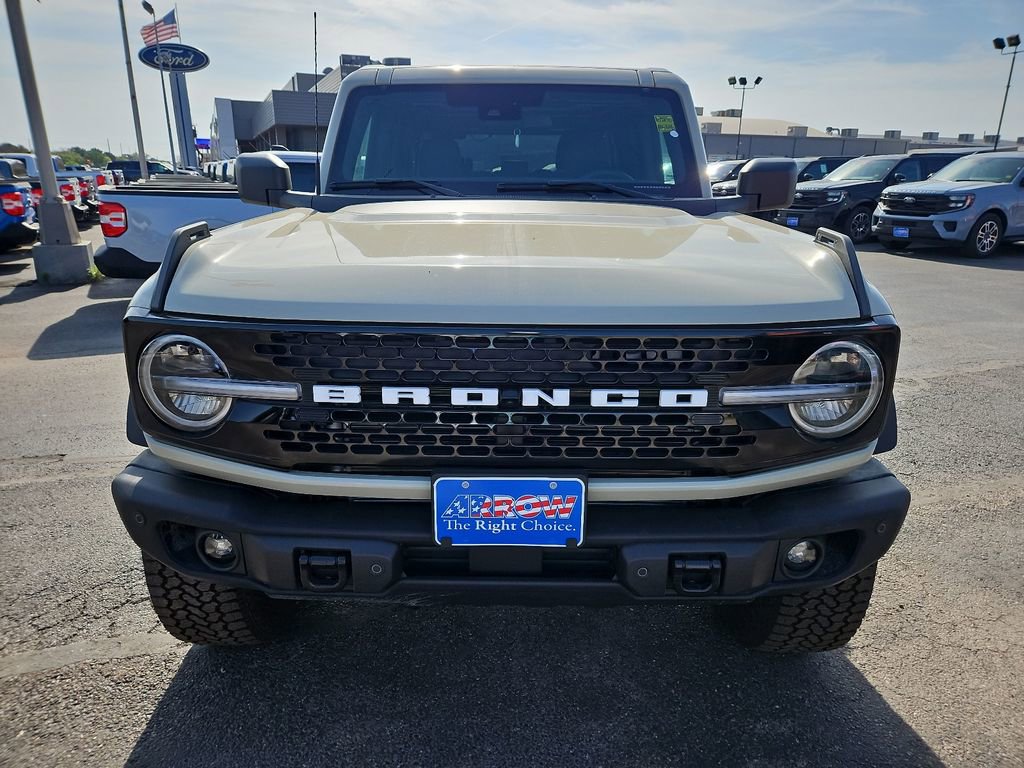 New 2026 Ford Bronco Badlands image 3