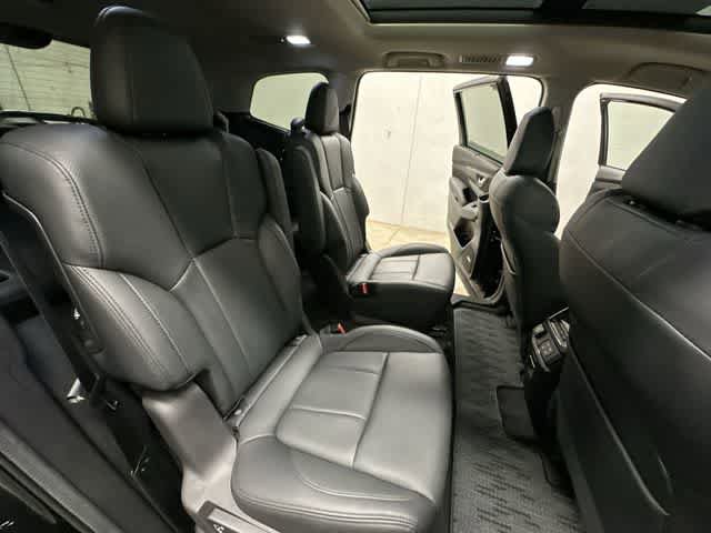 Used 2025 Subaru Ascent Bronze Edition AWD/4WD image 26