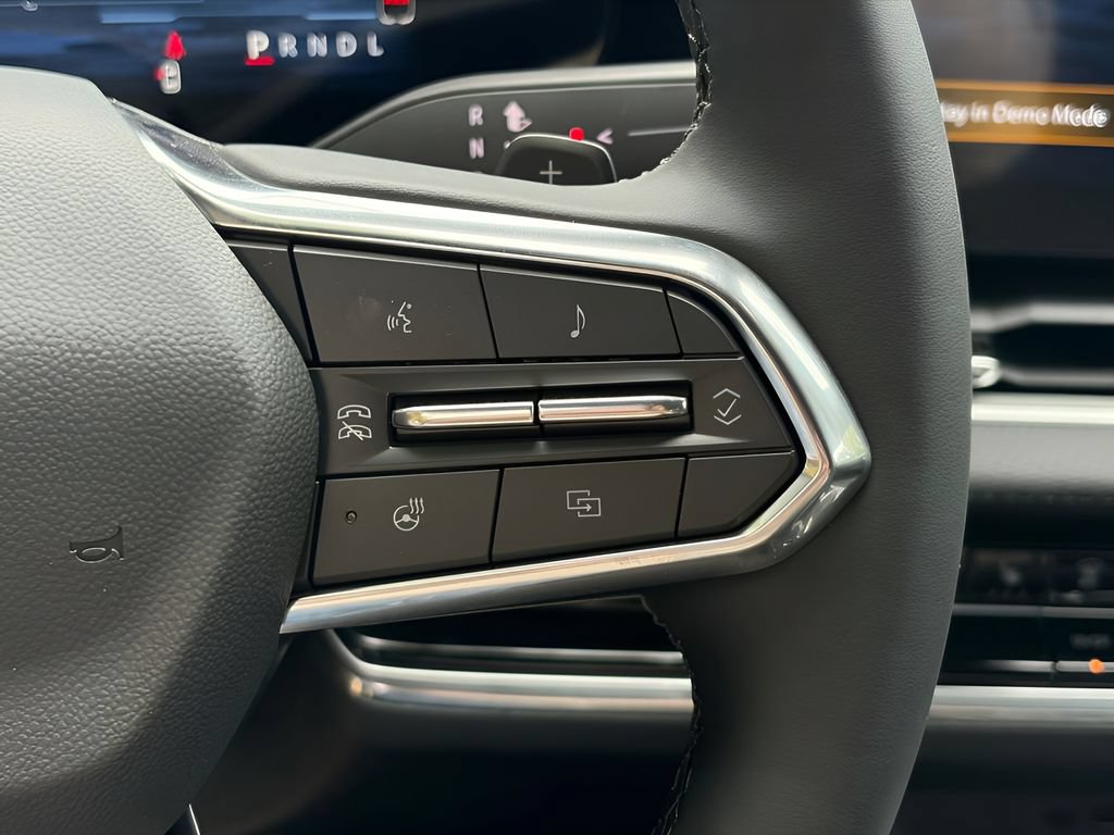 New 2027 Chevrolet Equinox LT w/ Safety and Technology Package FWD image 18