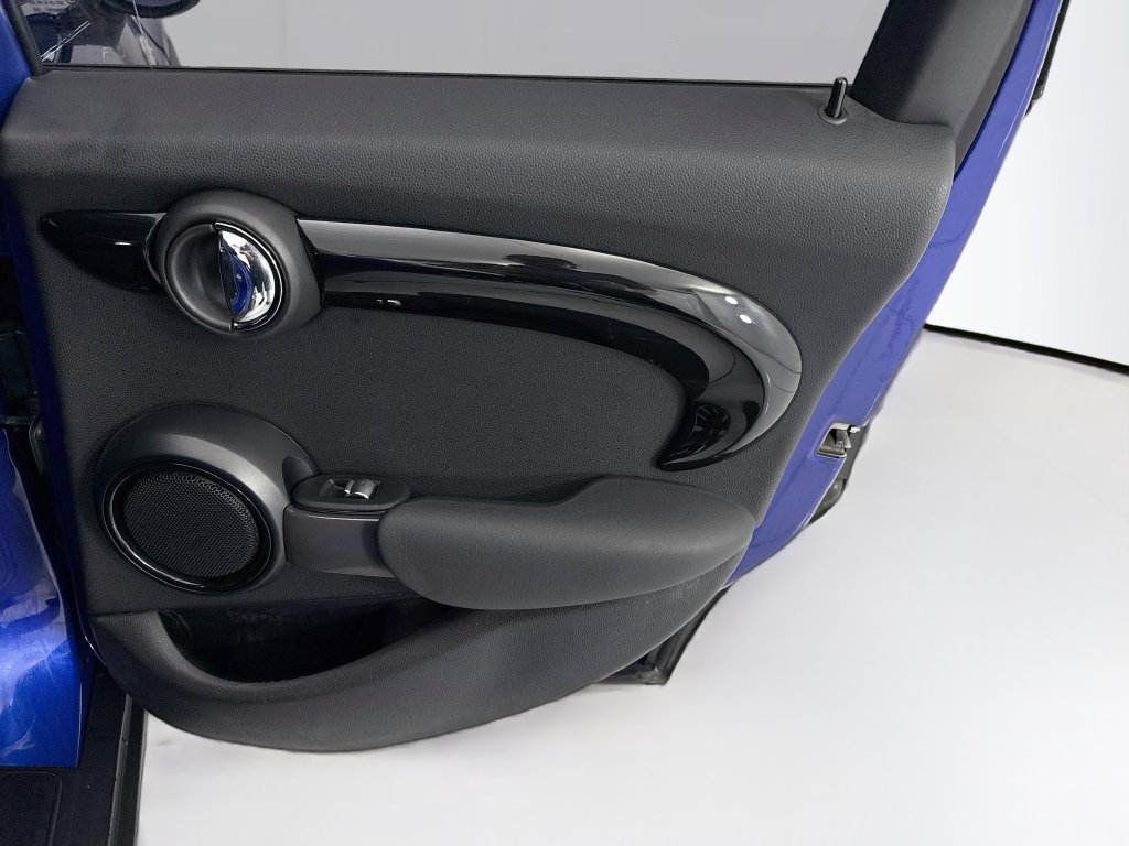 Used 2021 MINI Cooper S w/ 6.5" Touchscreen Package FWD image 26