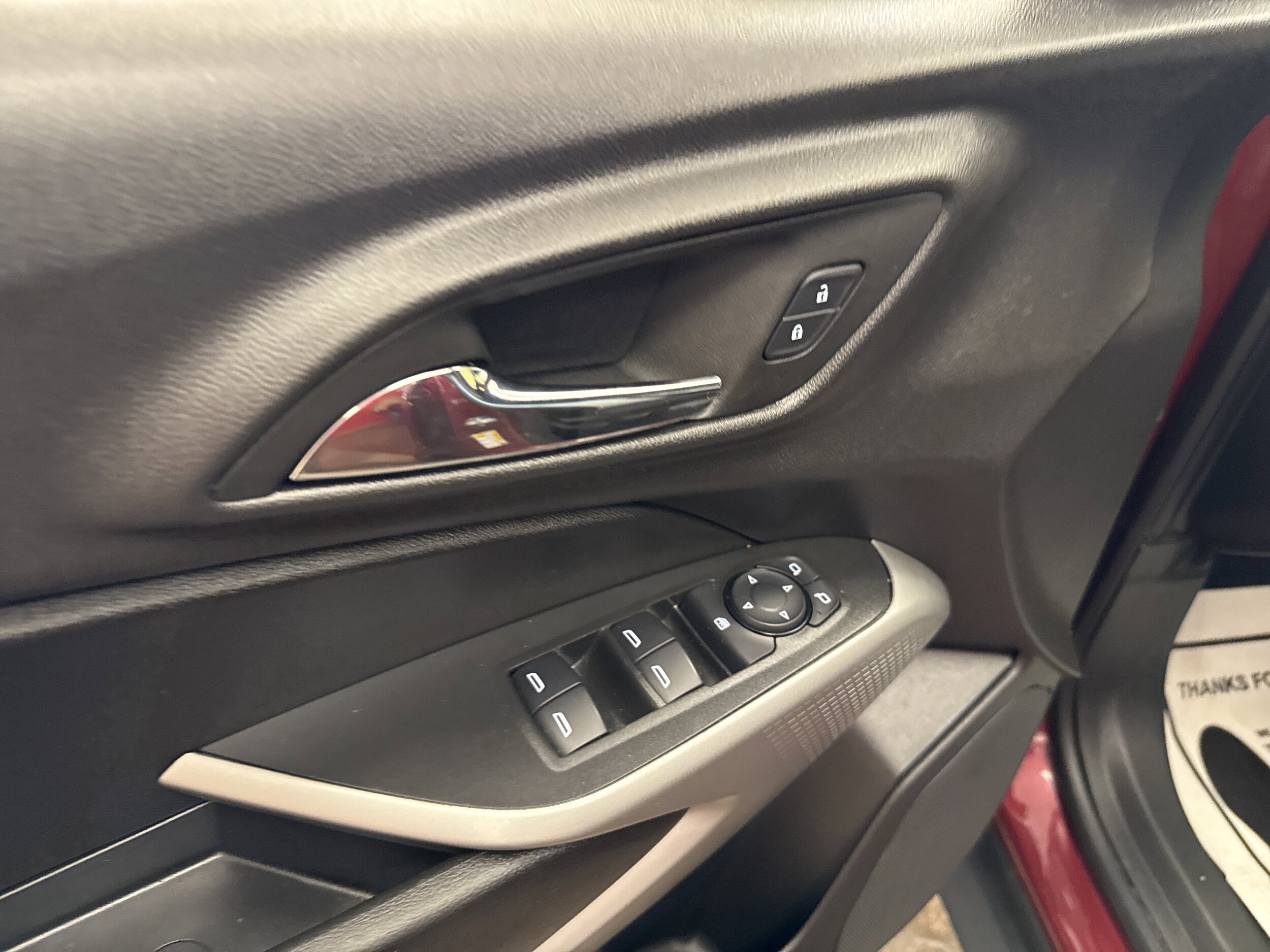 Used 2024 Chevrolet Trax RS FWD image 38