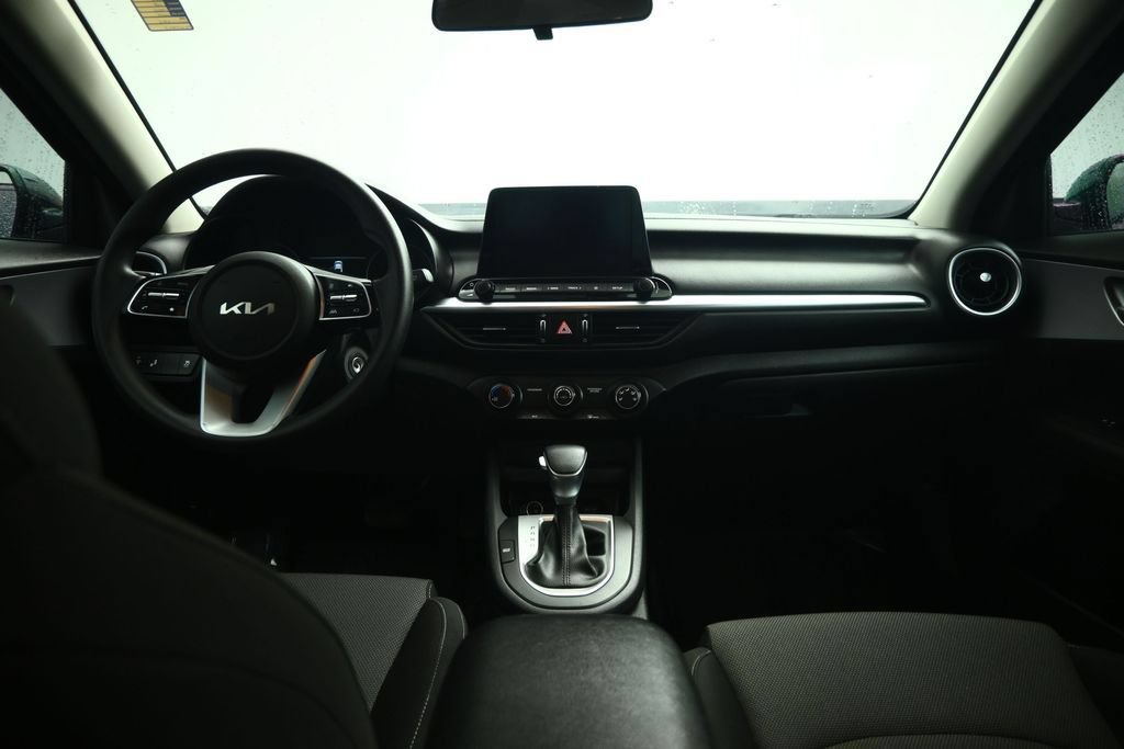 Used 2023 Kia Forte LXS w/ LXS Technology Package FWD image 38
