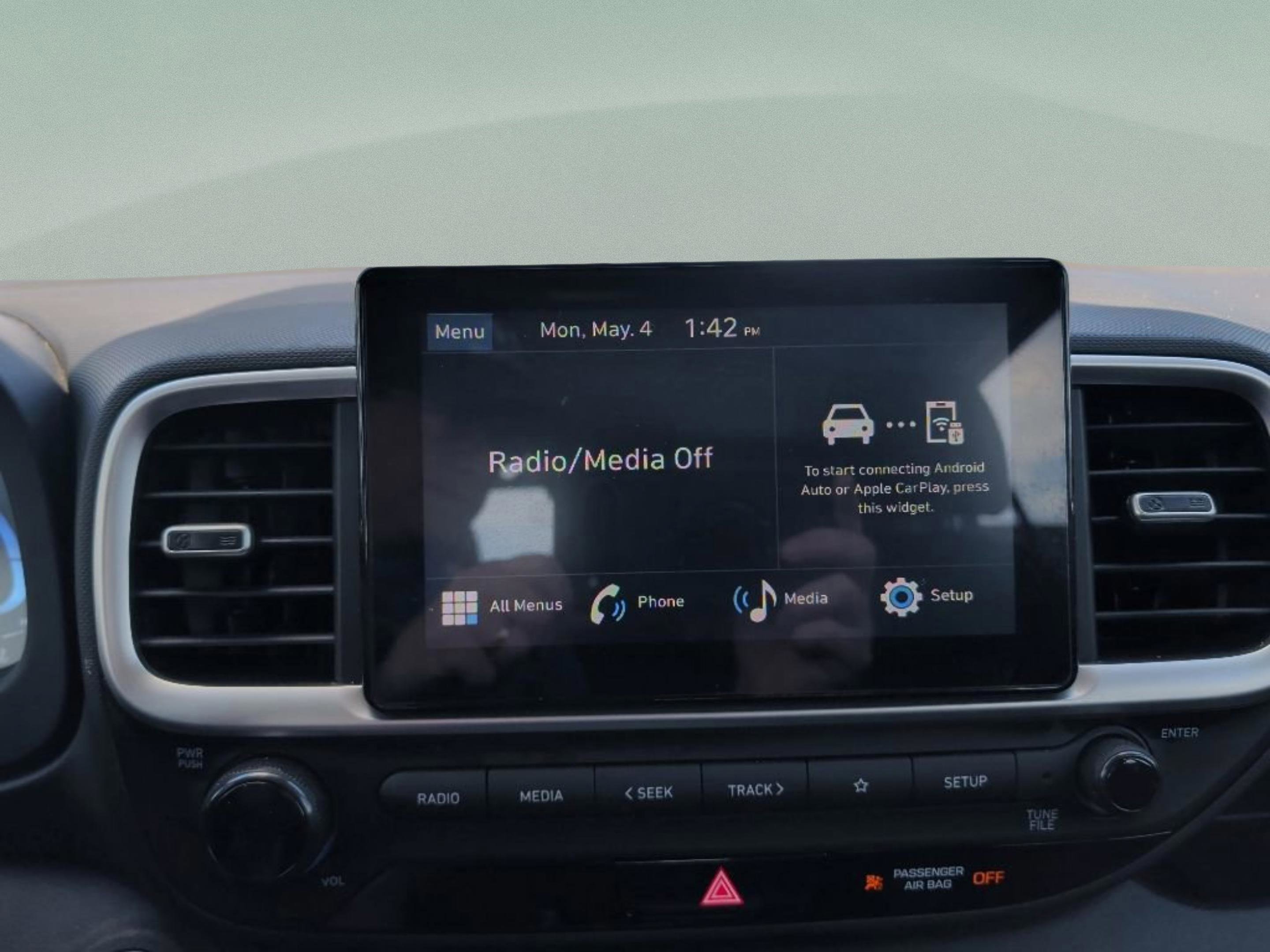 Used 2024 Hyundai Venue SEL FWD image 21