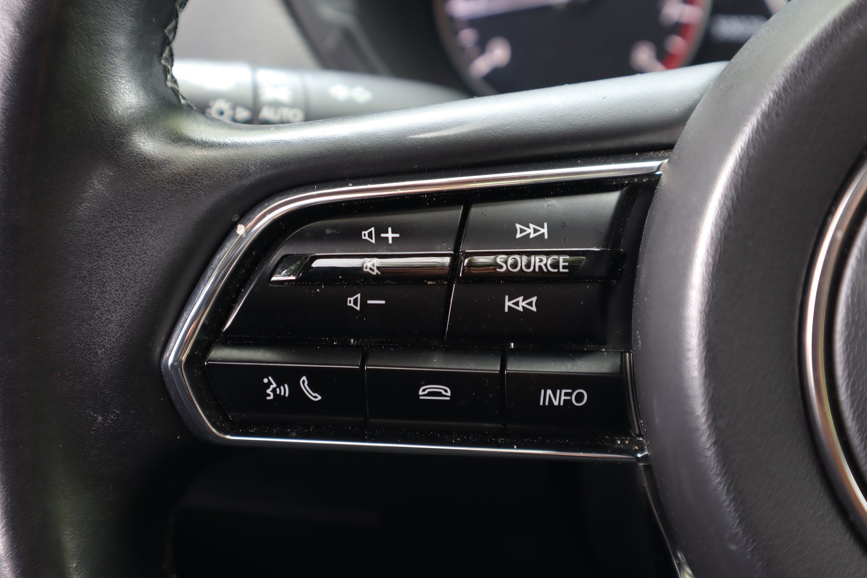 Certified 2024 MAZDA CX-90 3.3 Turbo w/ Preferred Plus AWD/4WD image 18