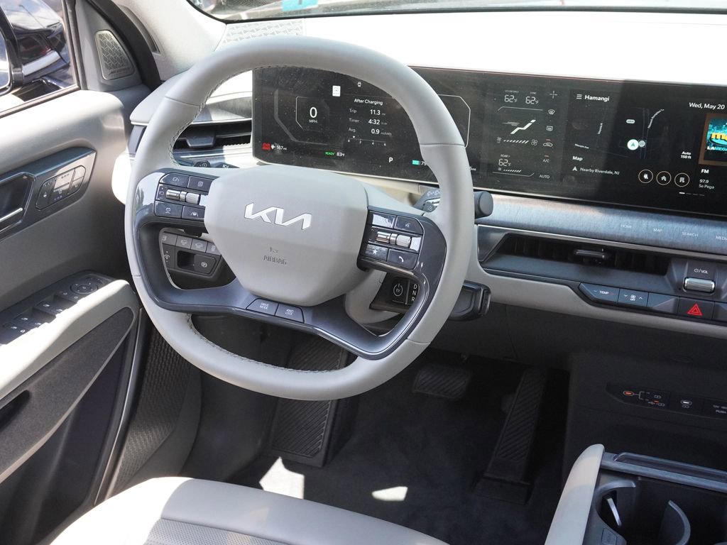 Used 2024 Kia EV9 Land AWD/4WD image 38