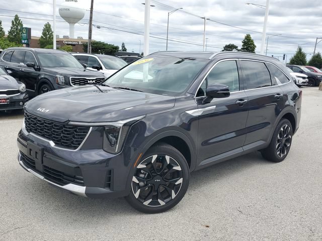 Certified 2026 Kia Sorento EX AWD/4WD image 1