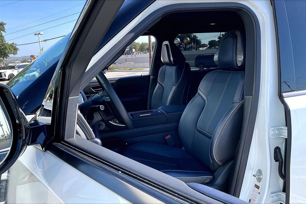 Used 2026 INFINITI QX80 4WD w/ Sport Exterior Package image 34