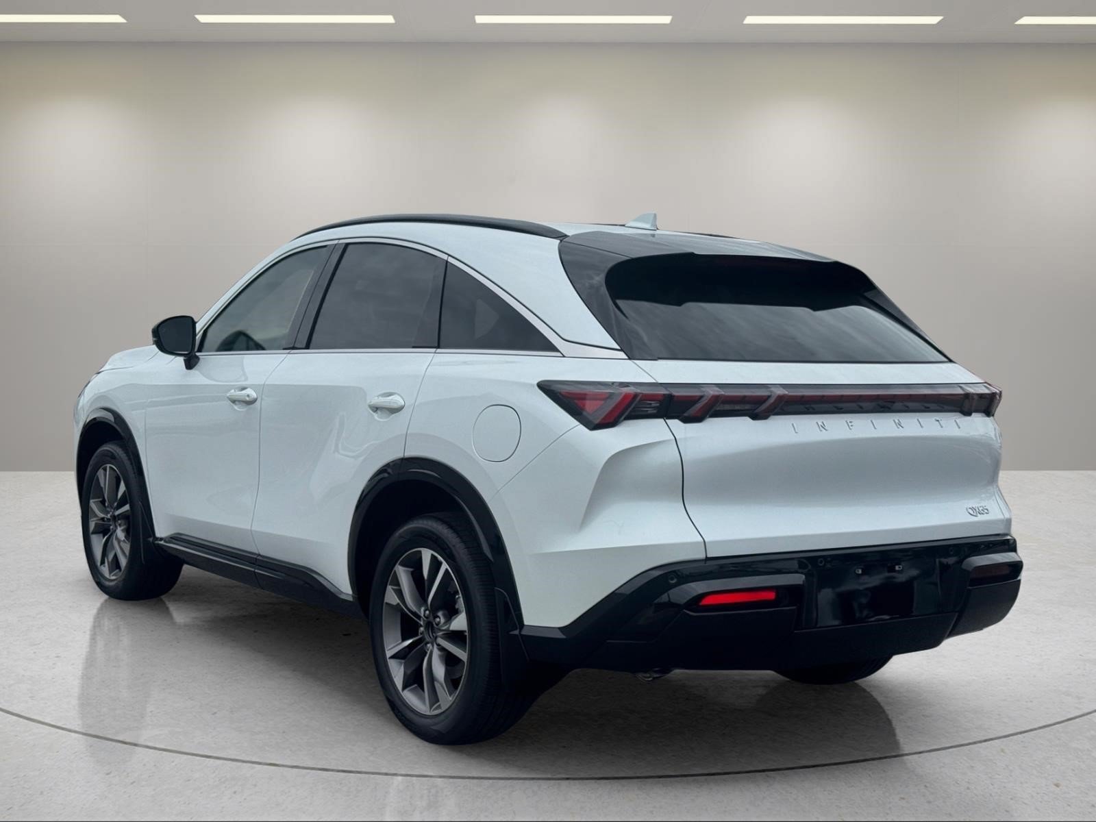 New 2027 INFINITI QX65 Luxe AWD/4WD image 3