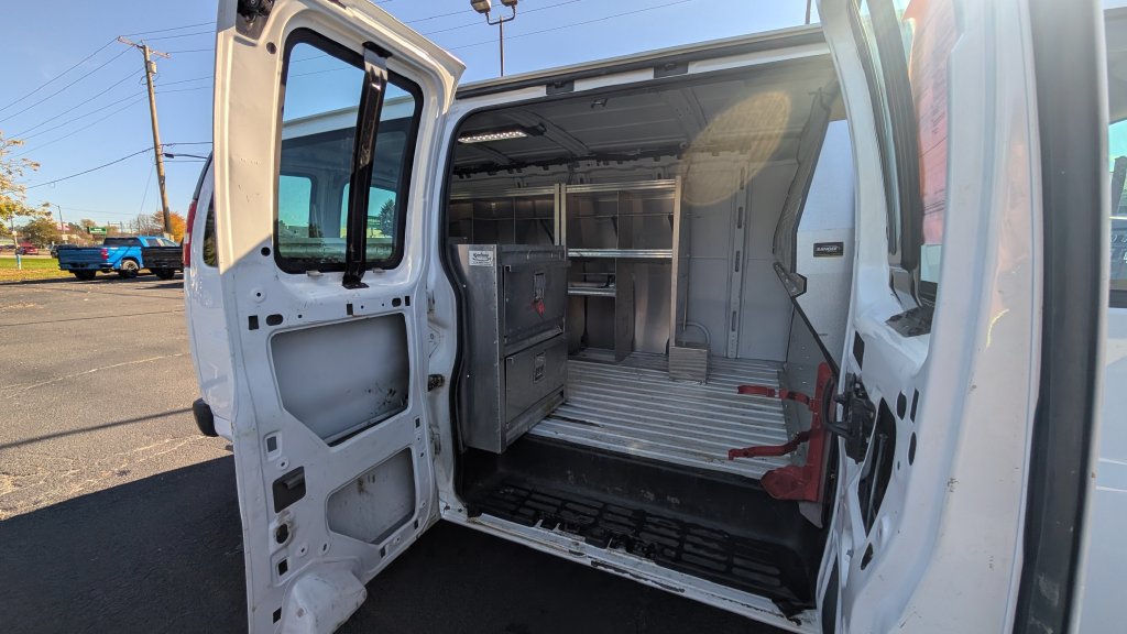 Used 2021 Chevrolet Express 2500 w/ Driver Convenience Package RWD image 17