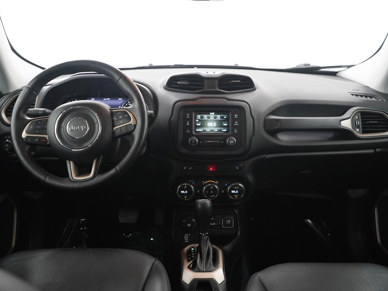 Used 2015 Jeep Renegade Limited AWD/4WD image 15