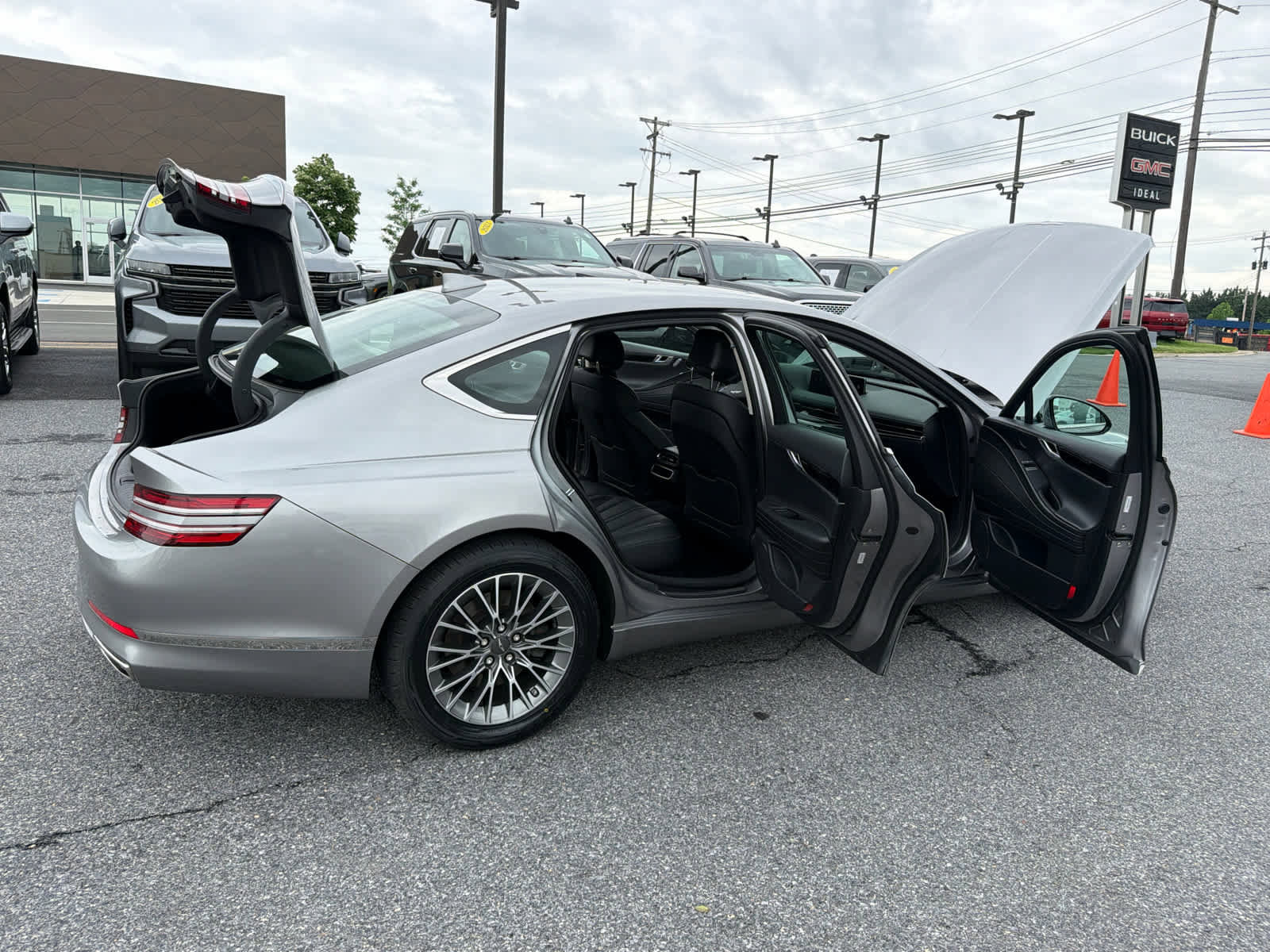 Used 2022 Genesis G80 2.5T AWD/4WD image 32