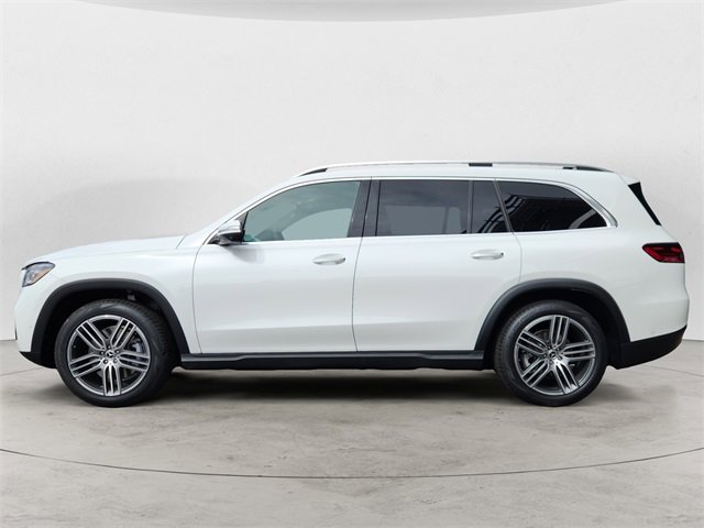 Used 2025 Mercedes-Benz GLS 450 4MATIC image 2