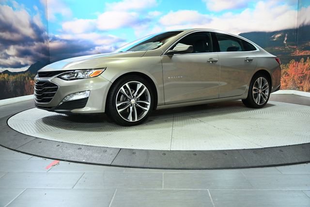 Used 2024 Chevrolet Malibu LT image 3