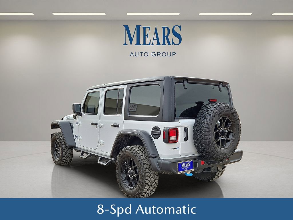 Used 2024 Jeep Wrangler Unlimited image 4