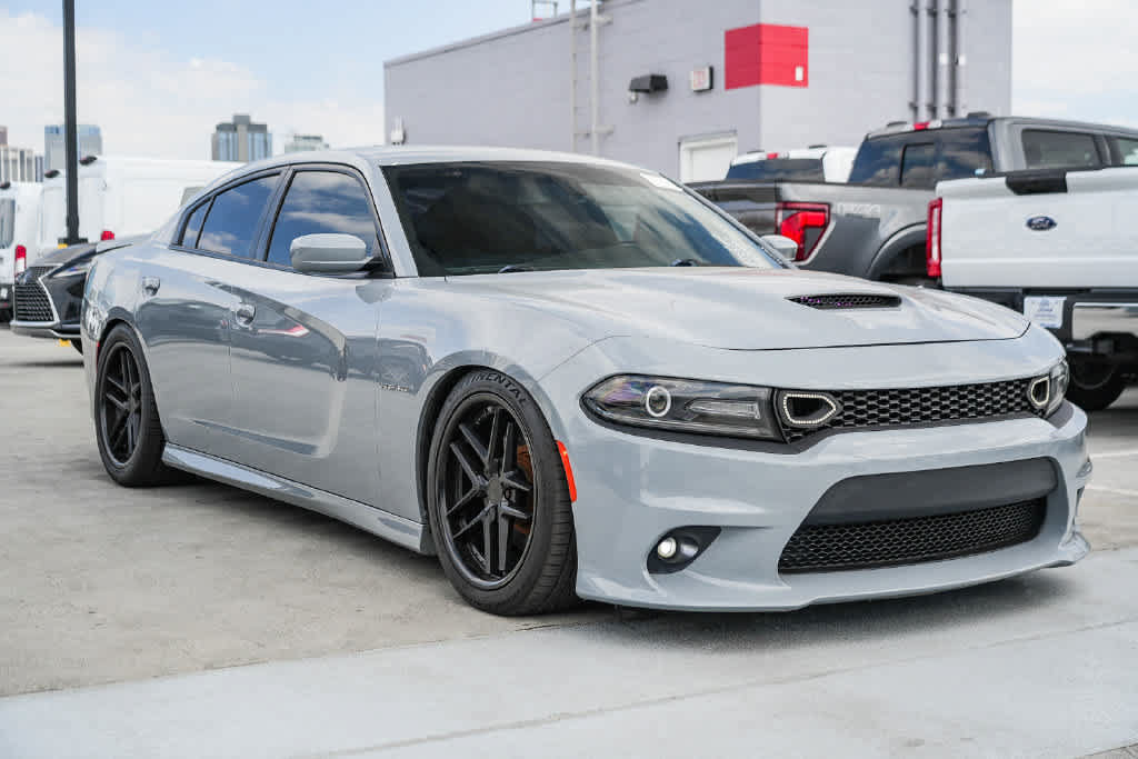 Used 2020 Dodge Charger R/T RWD image 4