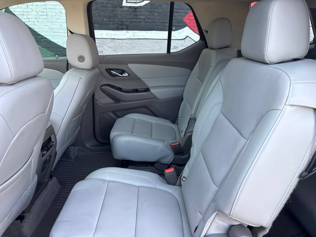 Used 2020 Chevrolet Traverse Premier AWD/4WD image 19