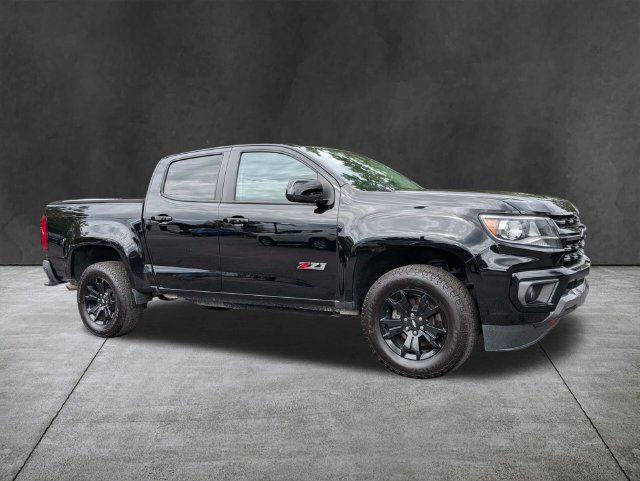 Used 2022 Chevrolet Colorado Z71 w/ Z71 Midnight Edition AWD/4WD image 2
