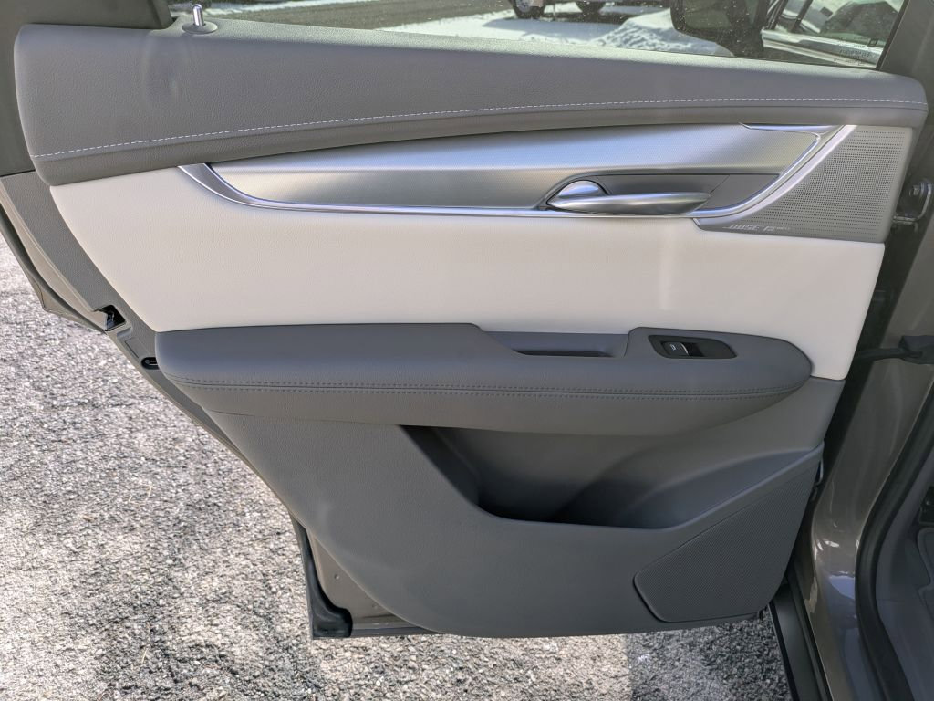 Used 2023 Cadillac XT5 Premium Luxury image 28