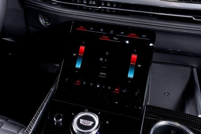 Used 2025 Cadillac Escalade V image 39