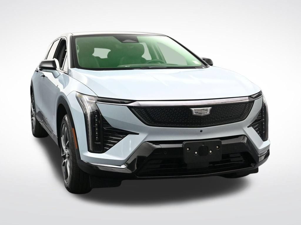Used 2026 Cadillac Optiq Sport 1 AWD/4WD image 7