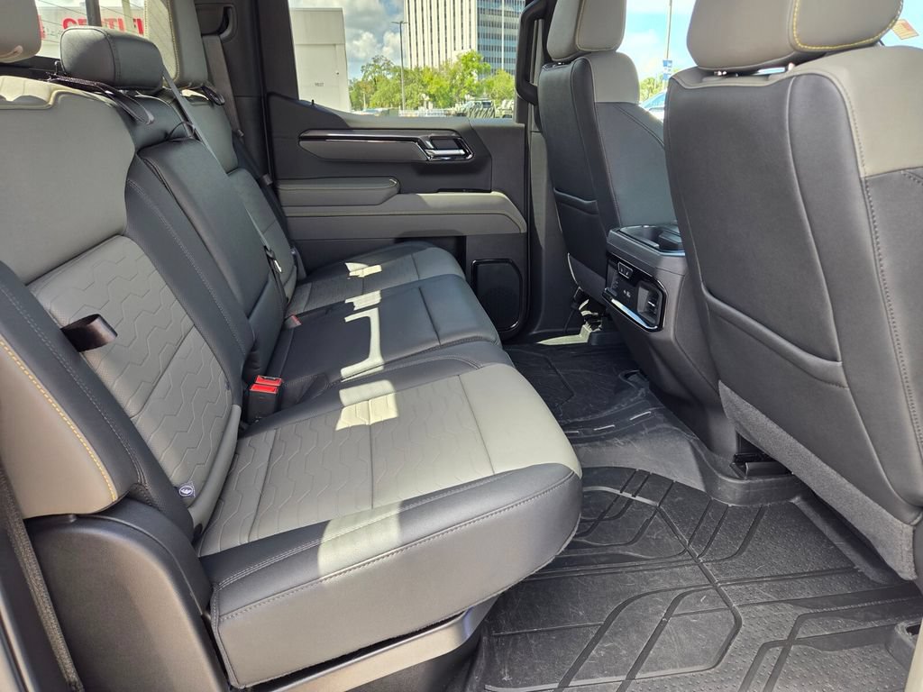 Used 2025 Chevrolet Silverado 1500 ZR2 w/ Technology Package AWD/4WD image 16