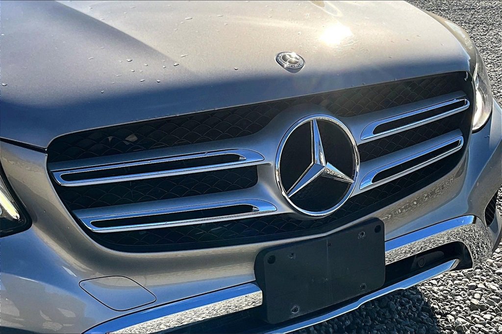 Used 2019 Mercedes-Benz GLC 300 4MATIC w/ Multimedia Package image 26