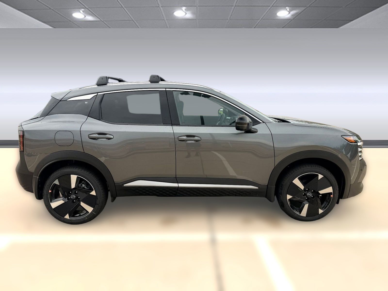 New 2026 Nissan Kicks SR w/ Cold Weather Package image 8