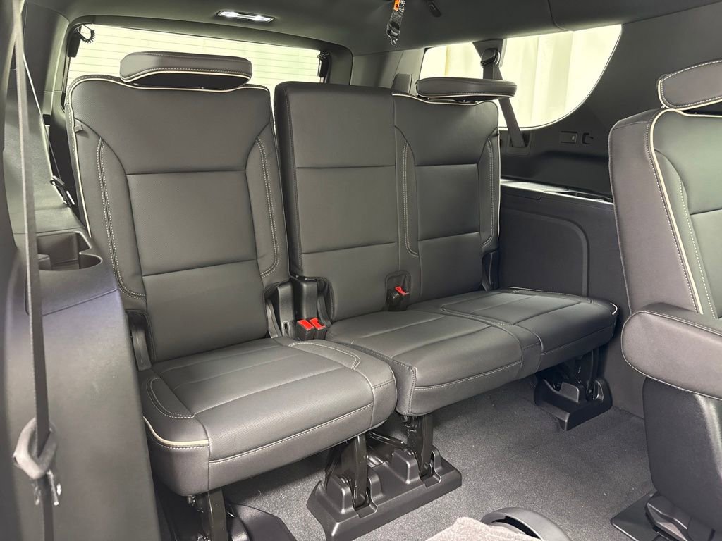 New 2026 GMC Yukon XL Elevation image 14