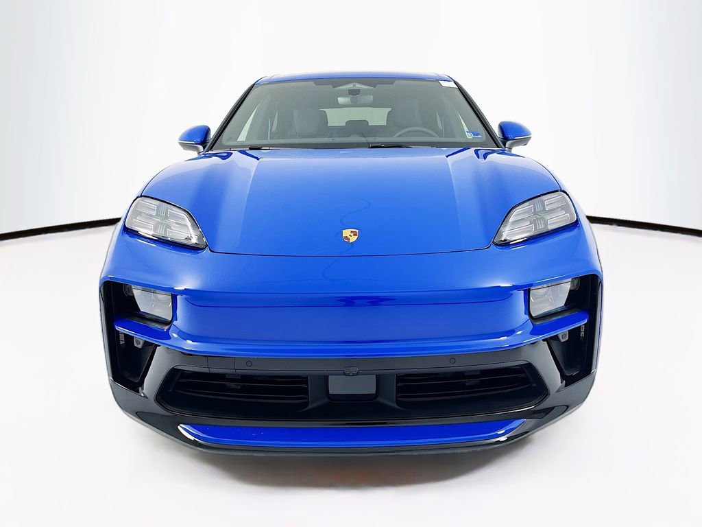 New 2026 Porsche Macan 4 Electric image 5