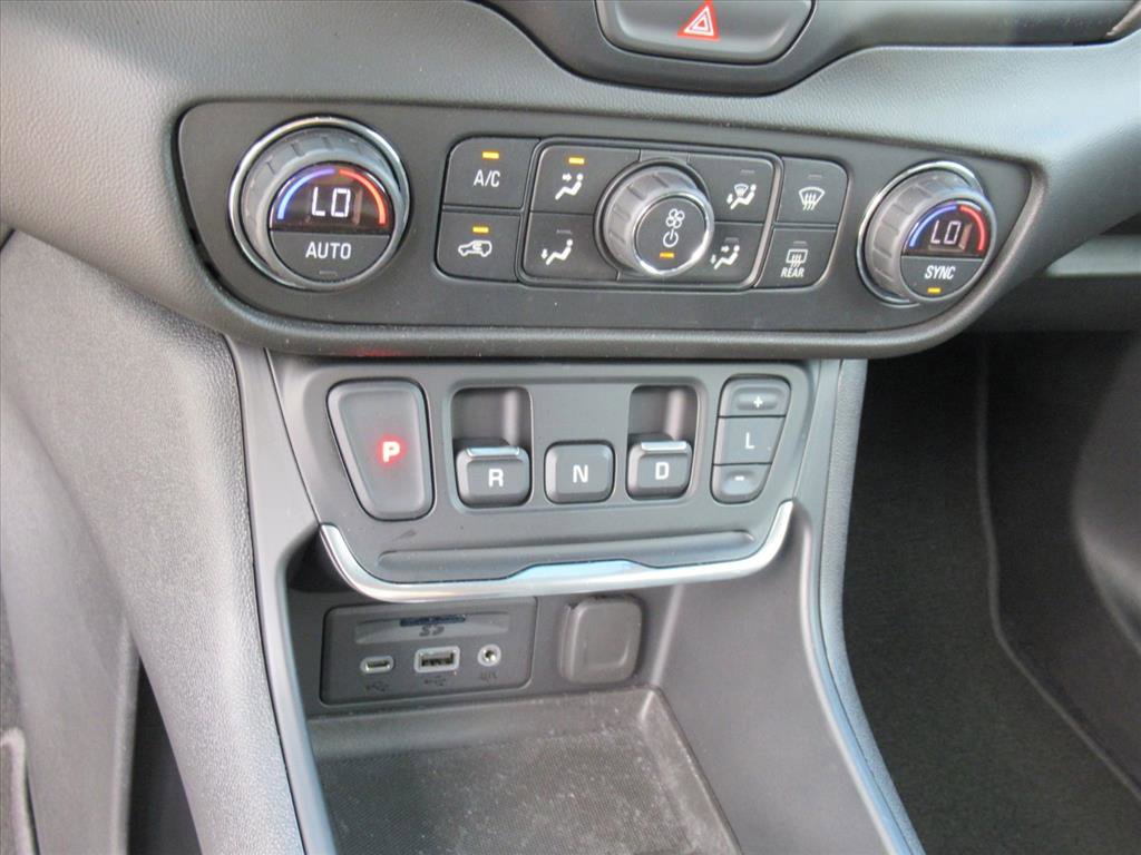 Used 2020 GMC Terrain SLT w/ Preferred Package image 23