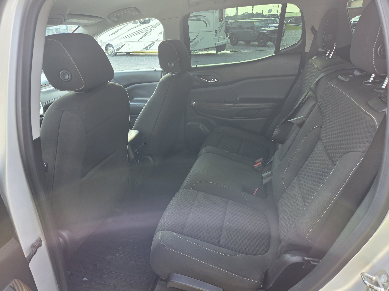 Used 2018 GMC Acadia SLE w/ LPO, Floor Liner Package FWD image 13
