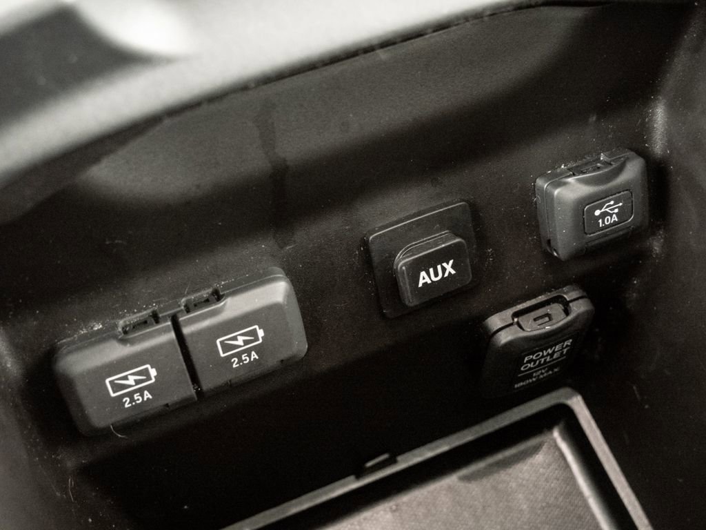 Used 2017 Acura MDX SH-AWD w/ Technology Package image 16