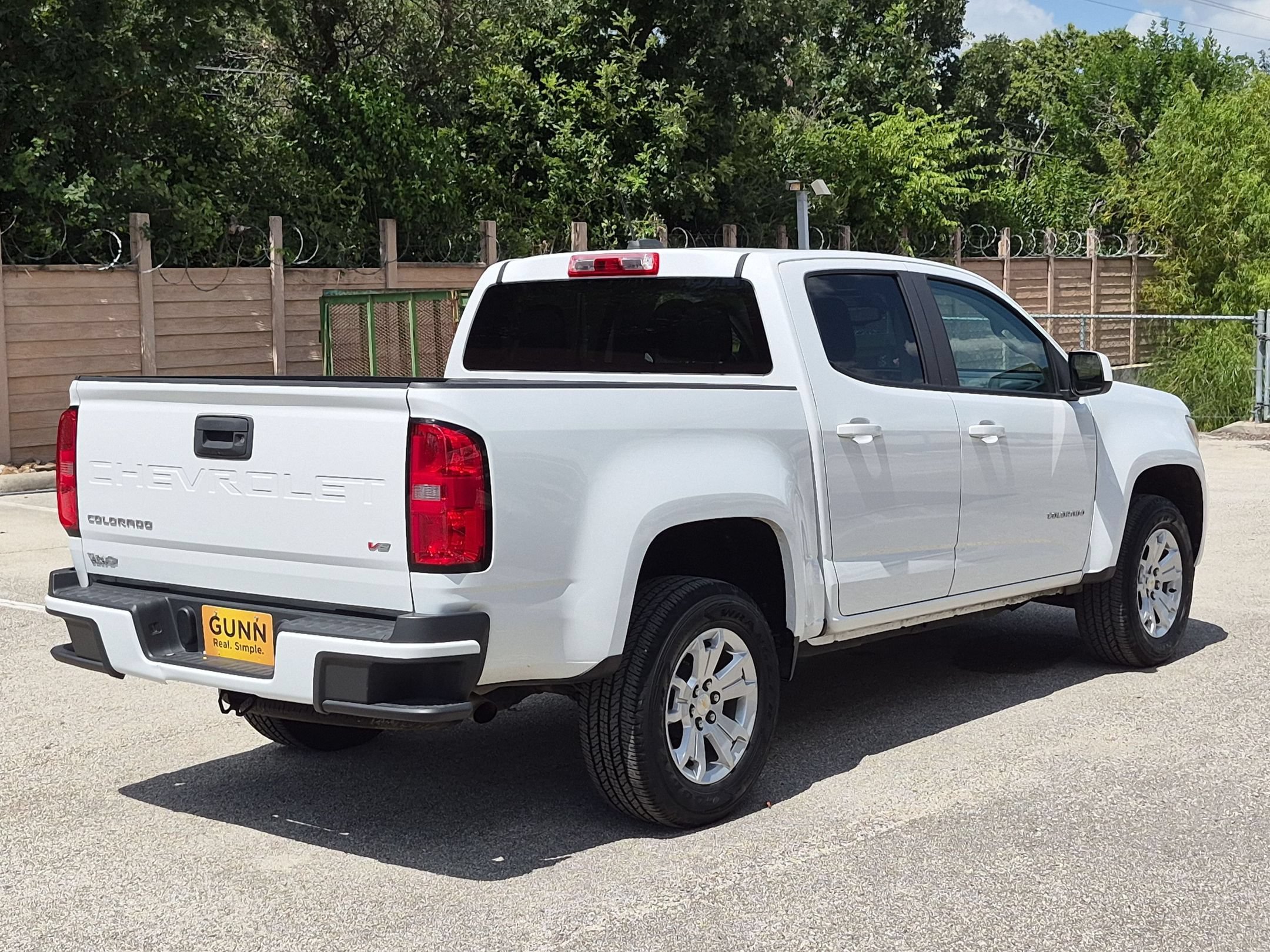 Used 2021 Chevrolet Colorado LT RWD image 4