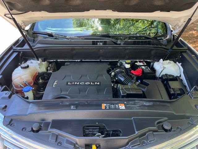 Used 2016 Lincoln MKX Reserve w/ Technology Package FWD image 42