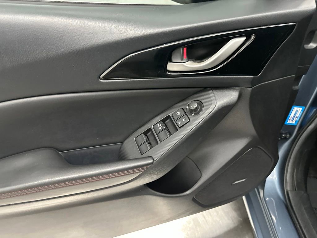 Used 2016 MAZDA MAZDA3 i Grand Touring FWD image 10