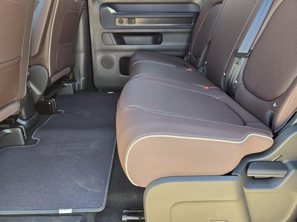 New 2025 Volkswagen ID. Buzz Pro S image 20