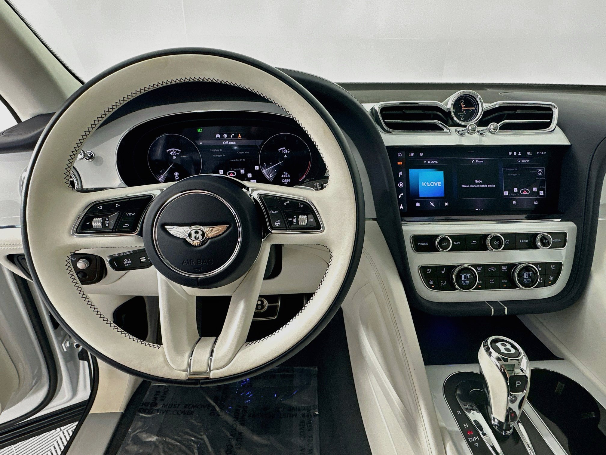 Certified 2023 Bentley Bentayga Extended Wheelbase AWD/4WD image 13