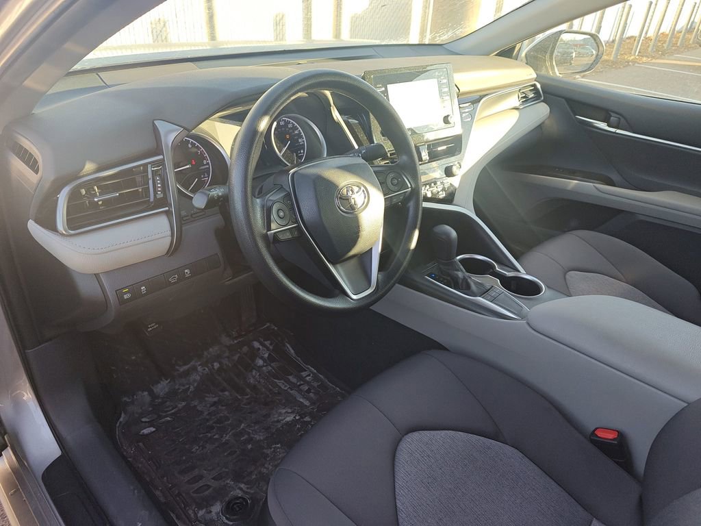 Used 2023 Toyota Camry LE image 7